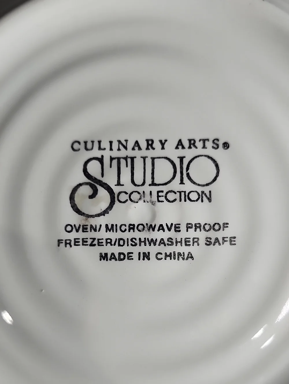 VTG Culinary Arts Studio Collection Hand Painted Pear Salad Plate 8.5